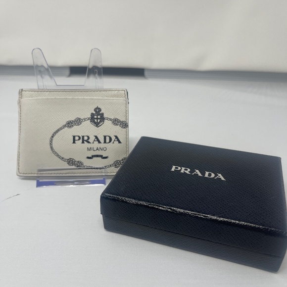 Prada Saffiano leather card holder - Picture 1 of 6